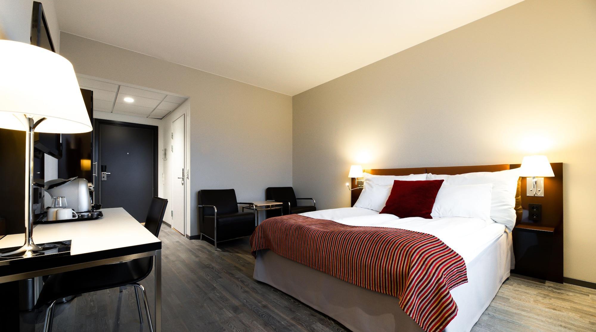 Quality Airport Hotel Vaernes Jordalen Esterno foto